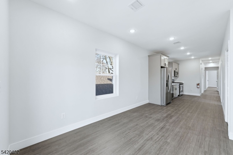 Living/Dinning rooms