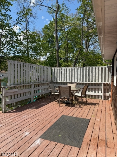 Deck/ Patio