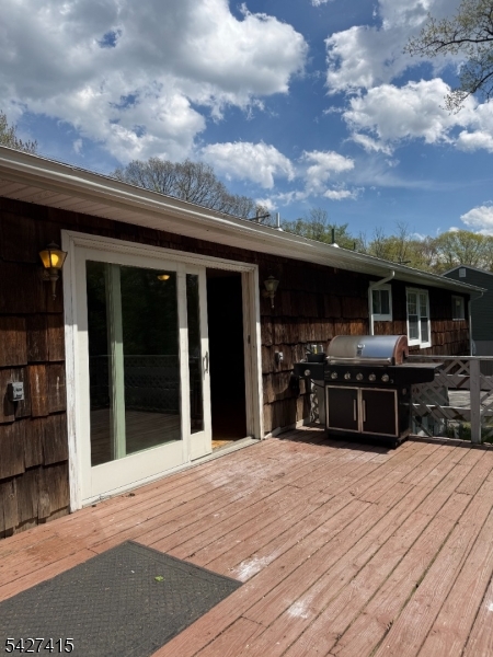 Deck/ Patio
