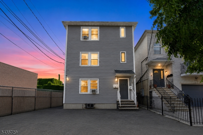 350 New St, Newark City, NJ 07103 Listing Photo  0