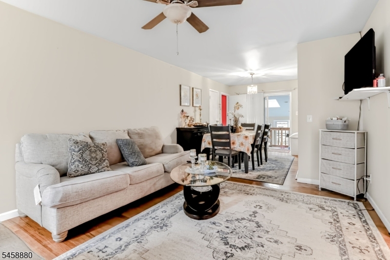 37 Caroline Dr