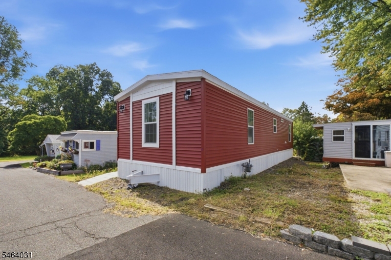 195 W Main St, Unit 22 22