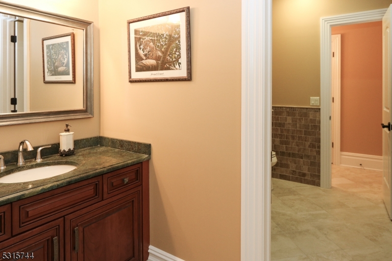 Private Vanity for Bedroom 4