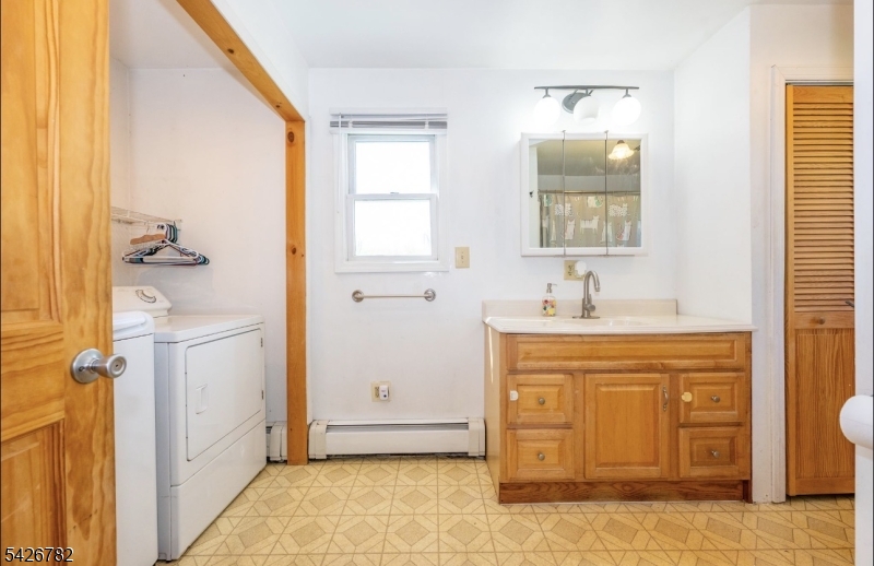 Laundry Room/Bath 1st Floor