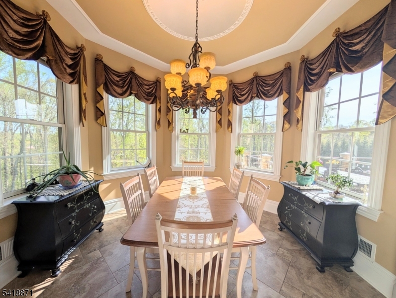 Breakfast room