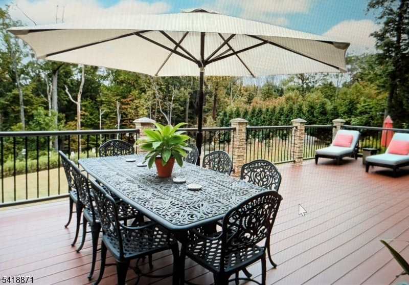 Large entertaining deck