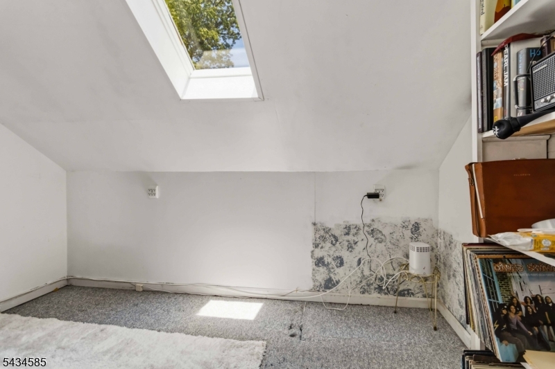 Bonus room