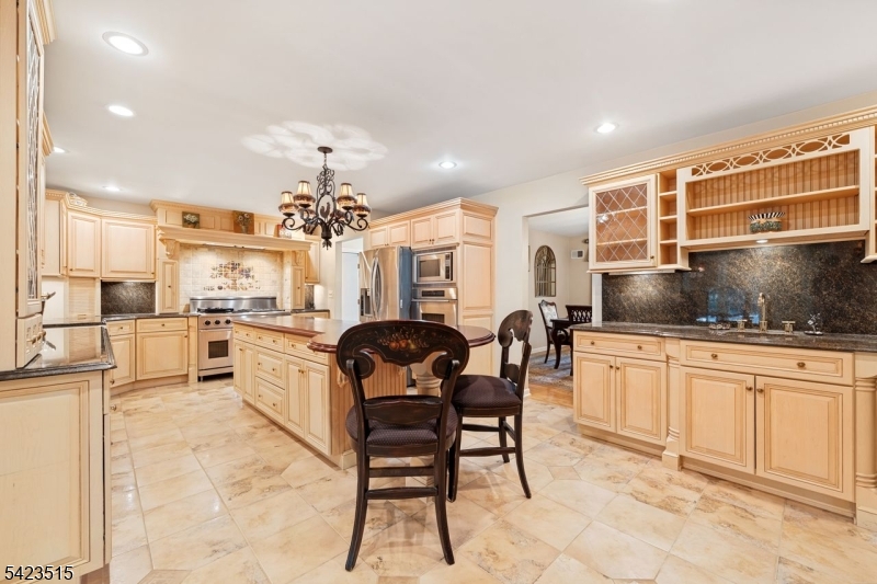 Farmhouse Gourmet Kitchen