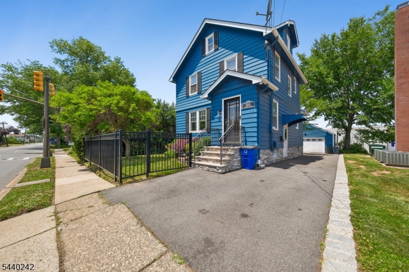 Property image for 659 Raritan Rd, Cranford, NJ 07016