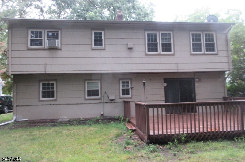 13 Roanoke Ave