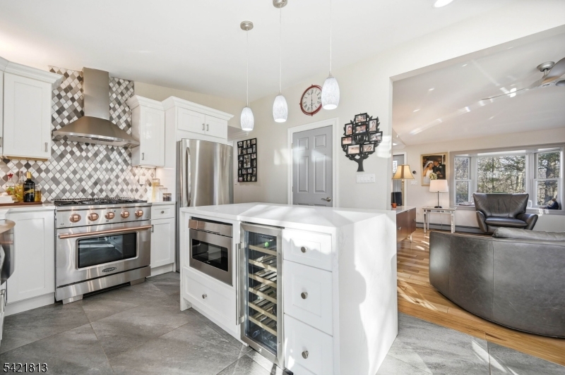 wine & refrigerator microwave
