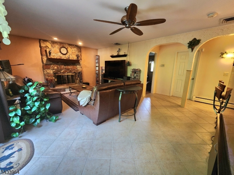 fam room