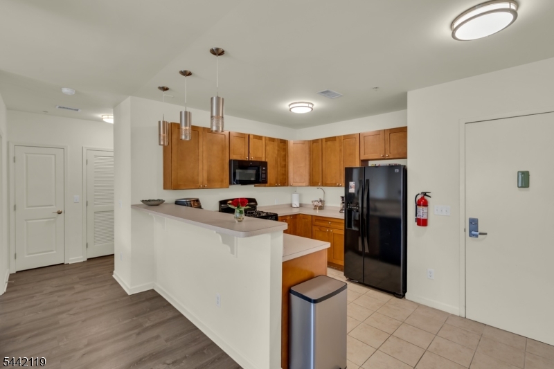 400 E Front St 415