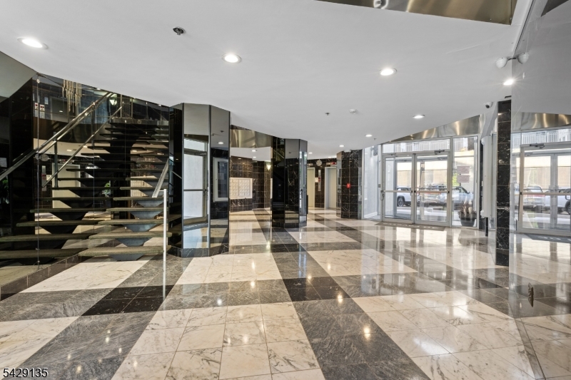 40 Fayette St 26