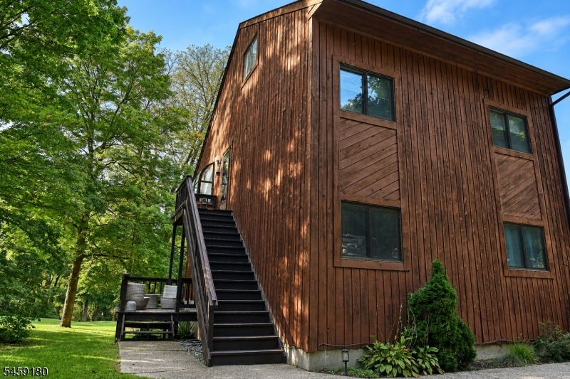 10 Augusta Dr 12