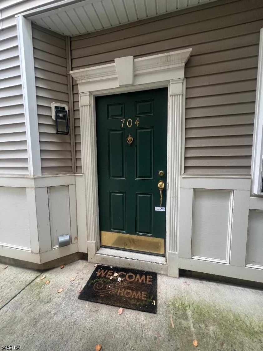 704 Donato Cir