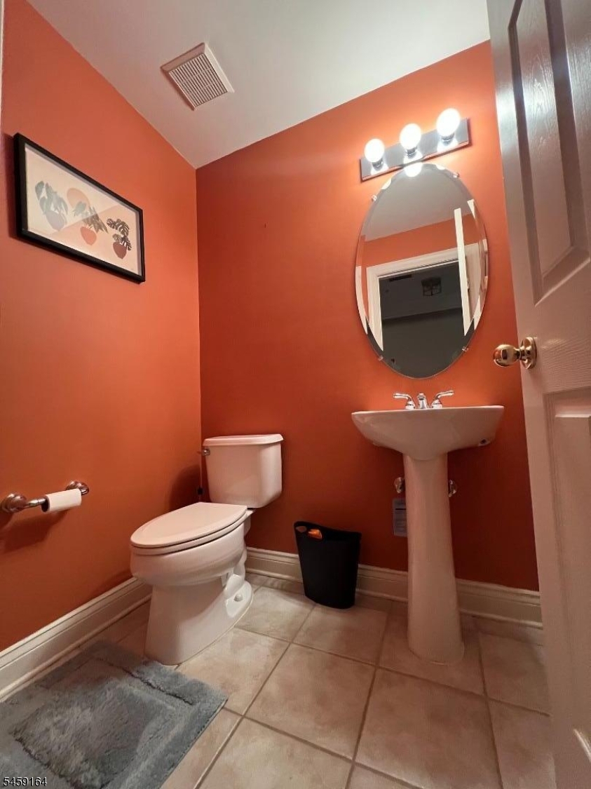 704 Donato Cir