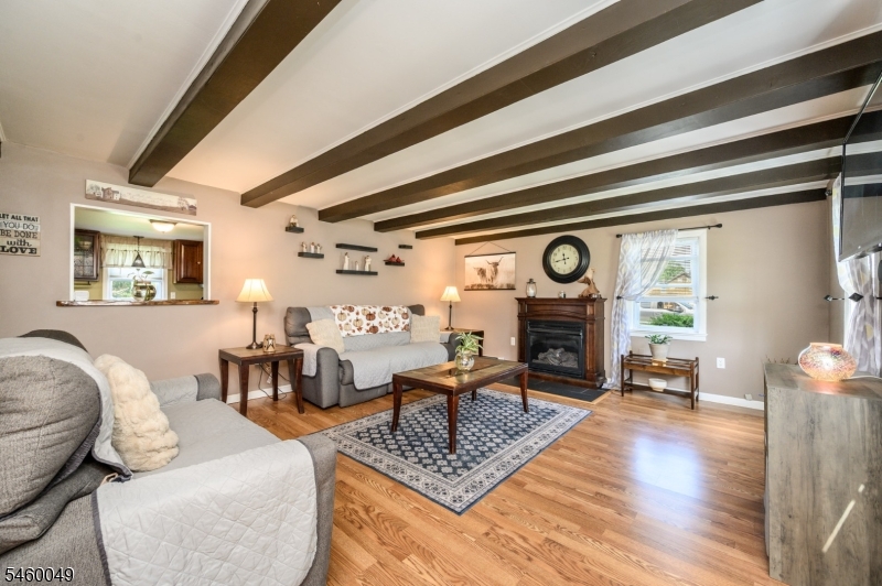 1043 County Road 519