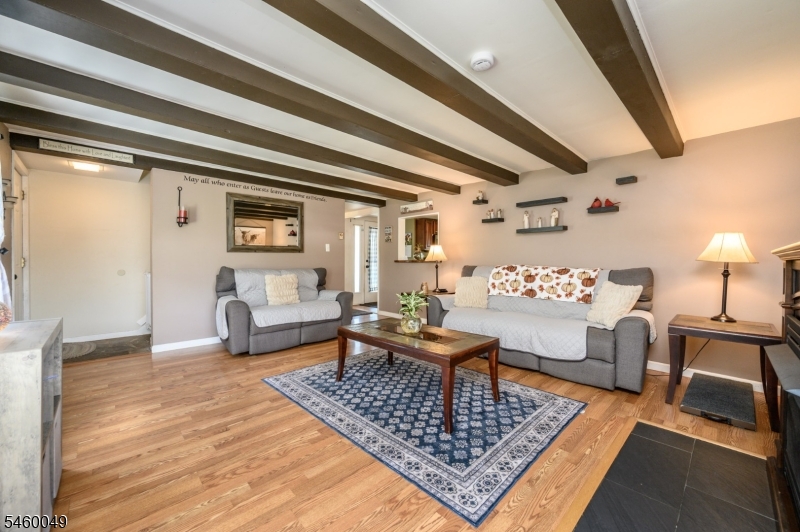 1043 County Road 519