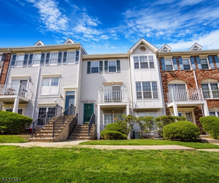 166 Sapphire ln, Franklin Twp., NJ 08823 Listing Photo  0