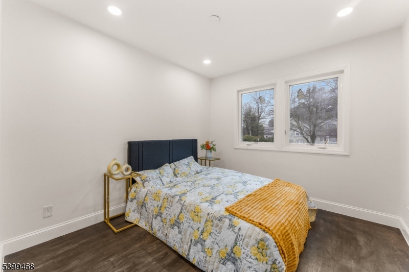 28 Charles St, Clifton City, NJ 07013 Listing Photo  9
