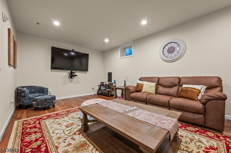 basement rec rm