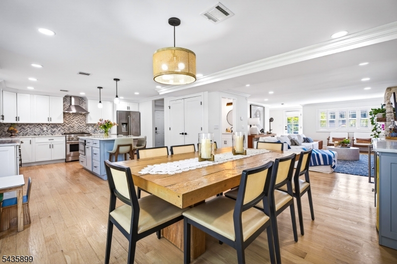 Open concept 1st floor