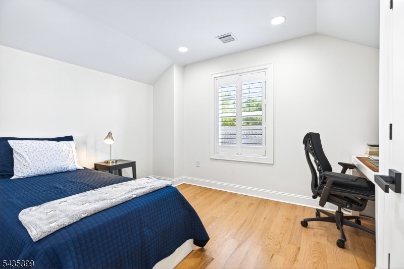 3rd floor bedroom 5