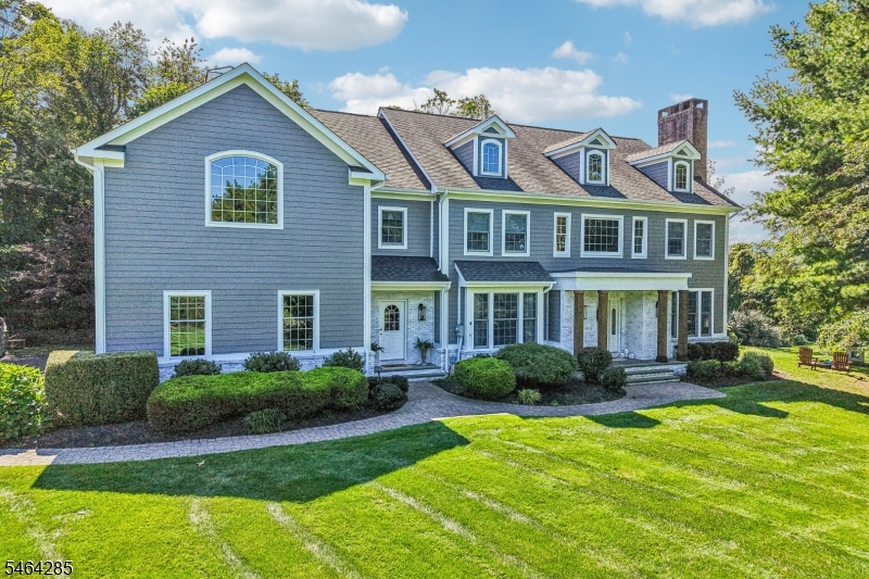 5 Chesterfield Dr