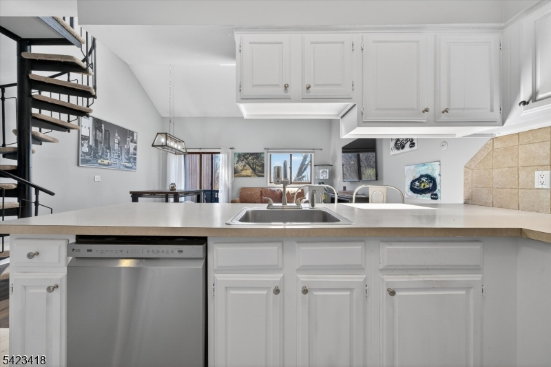 Lots of Counter Space