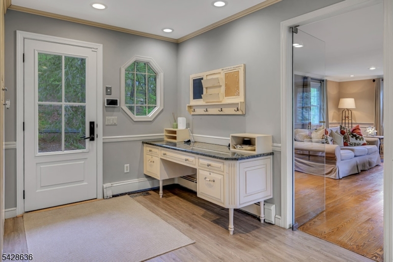 Charming casual entry