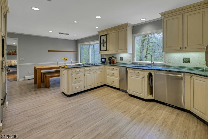 Spacious Kitchen