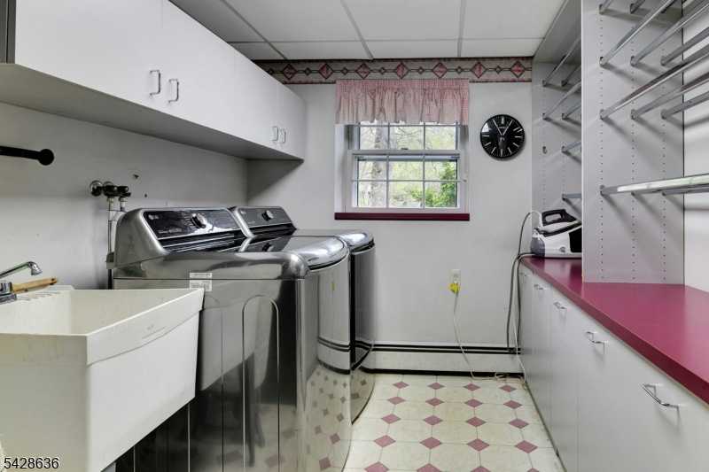 Laundry Rm