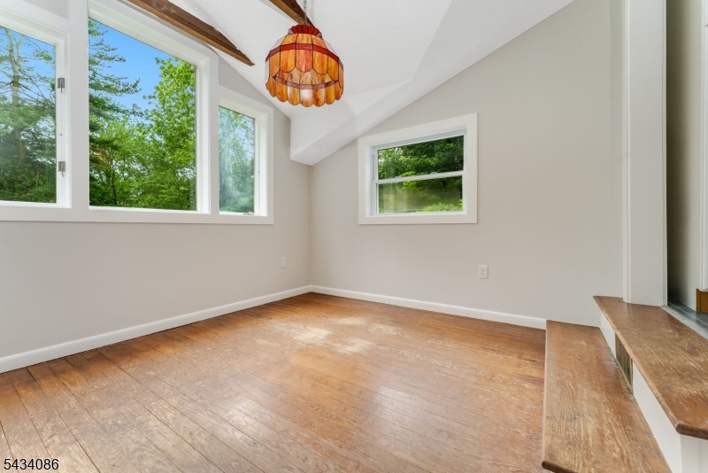 BREAKFAST ROOM