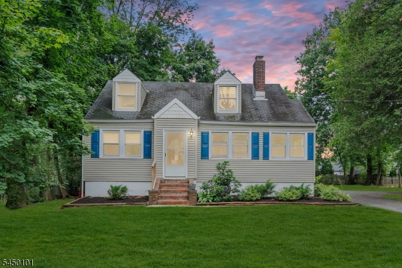 106 Mountain Ave