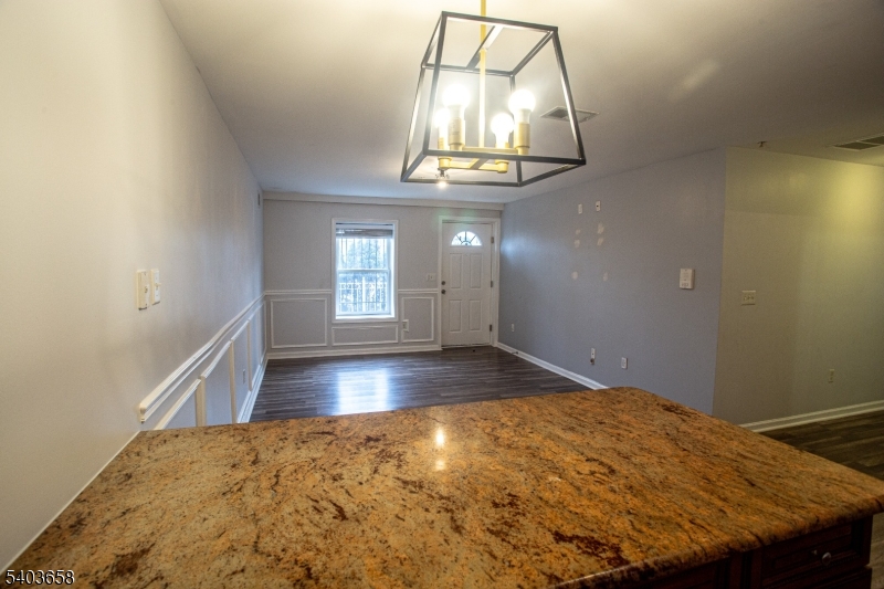 Kitchen/Living Rm