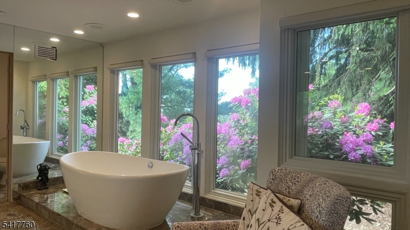 Soaking Tub