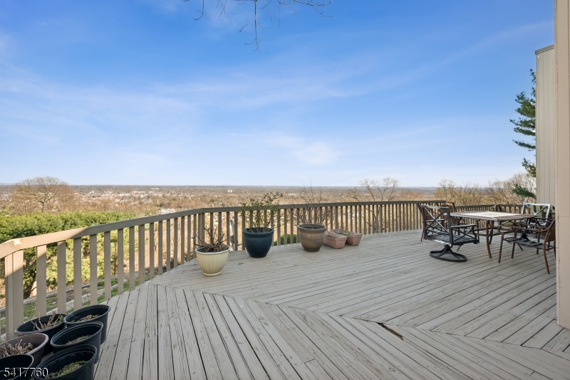 Oversized Deck