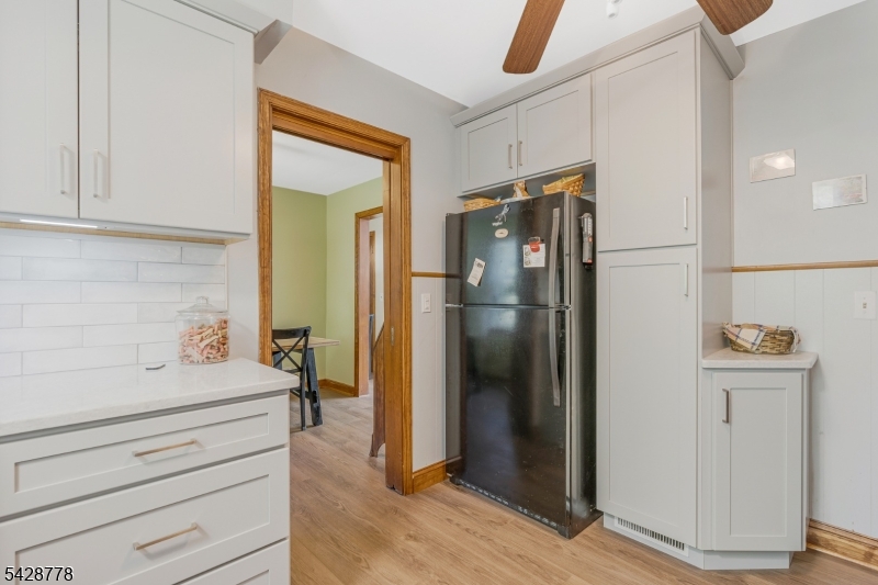 Kitchen 4