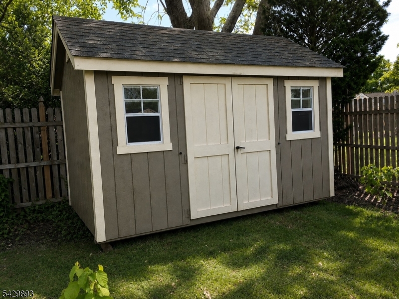 Shed