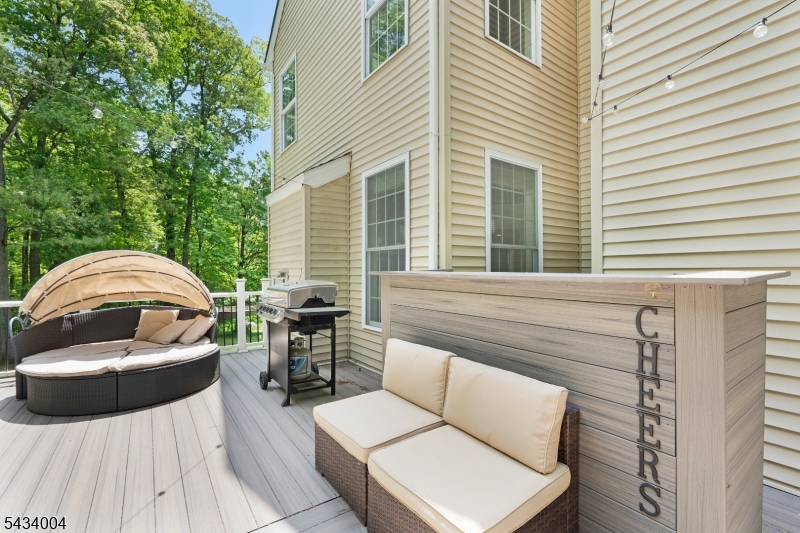 Deck Bar for Entertaining