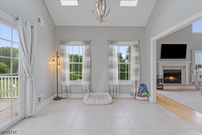 Breakfast Room