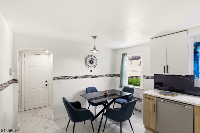 Kitchen/Dining