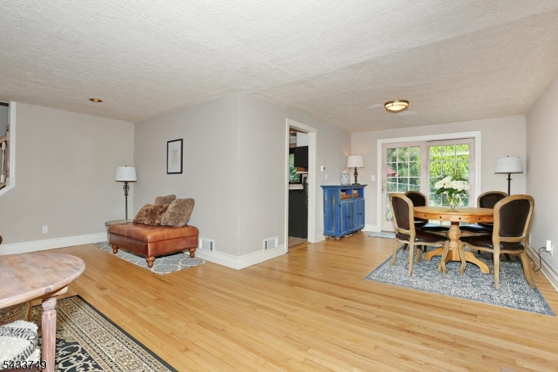 Living Room/Dining room