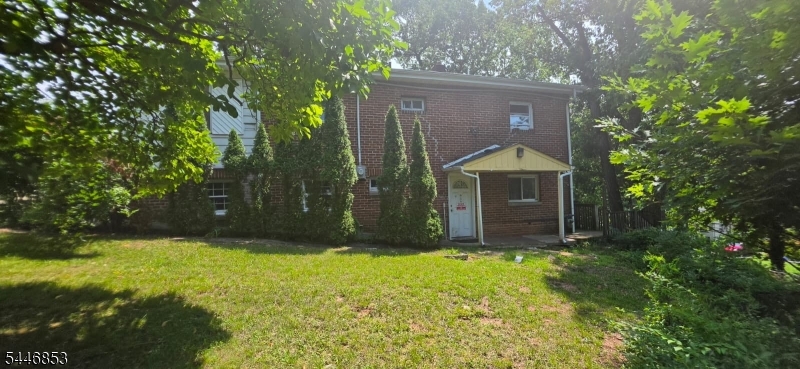 70 Wood Ave