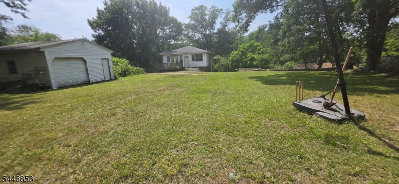 70 Wood Ave