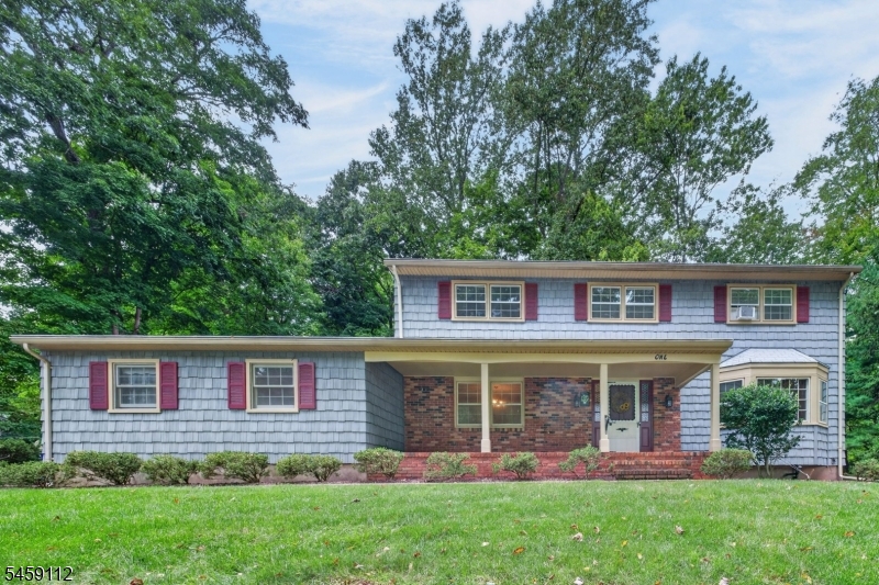 1 Holly Dr