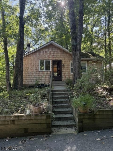 21 Gorge Dr