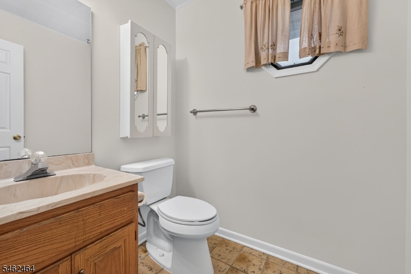 10 Hemlock Ct