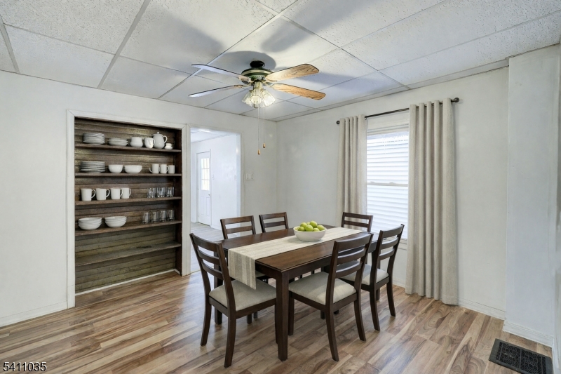 Dining Room Virtually Staged